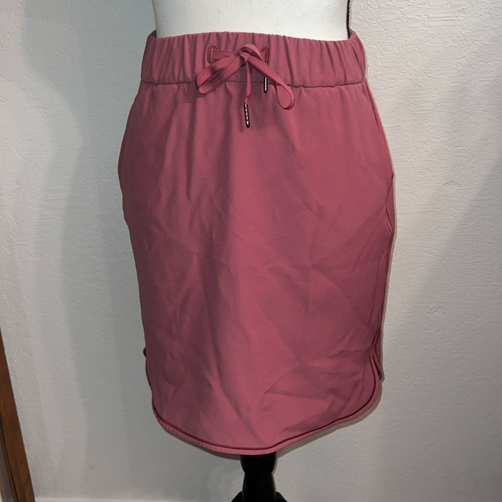 Lululemon On The Fly Skirt Woven Misty Merlot Size 4